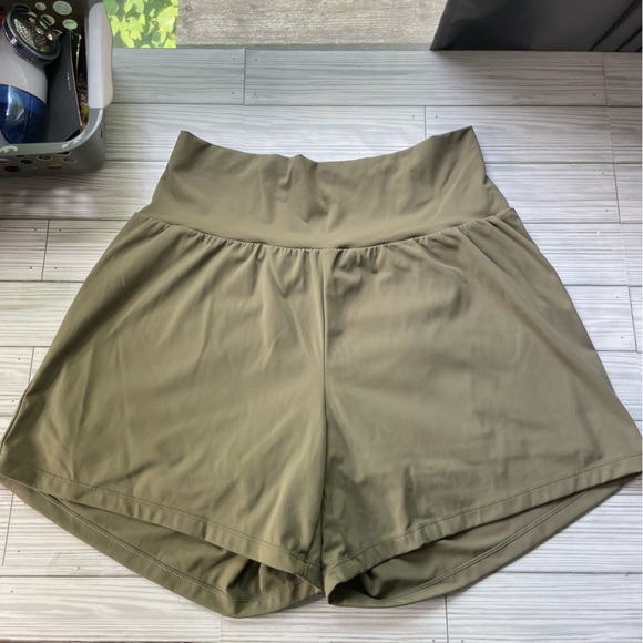 Halara Olive Green Women's High-Waisted Shorts size large - Picture 1 of 8